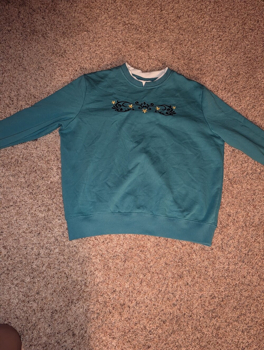 Vintage Pembrook Crewneck Sweater in Teal with Decorative Chest Embroidery